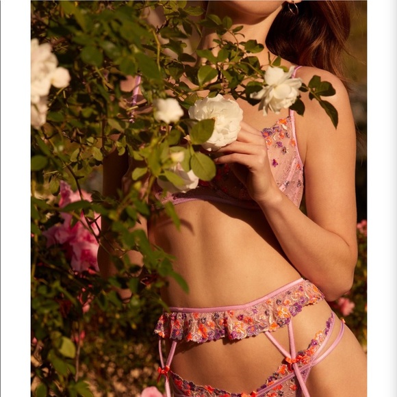 FOR LOVE & LEMONS Bloom Lace Bra - Picture 6 of 10